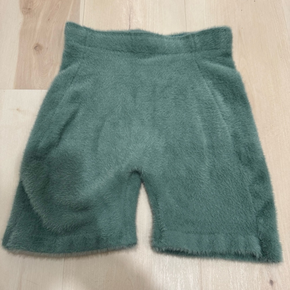 Gymshark x Whitney Simmons Eyelash Knit Shorts Women's Med Green Fuzzy Athletic - Picture 6 of 15